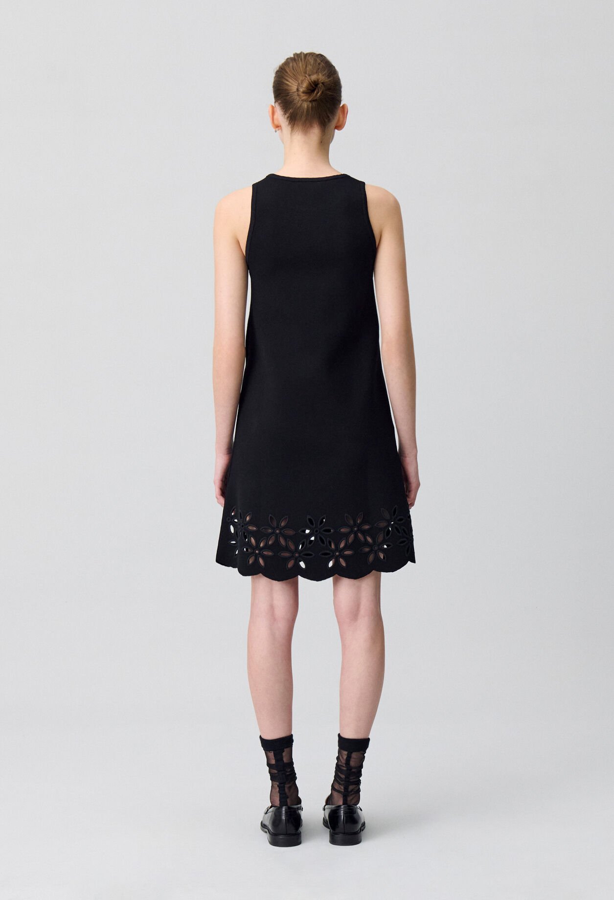 Vestido corto de punto fino