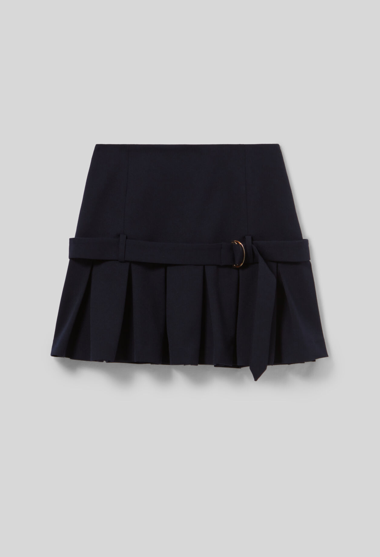 Falda corta de traje