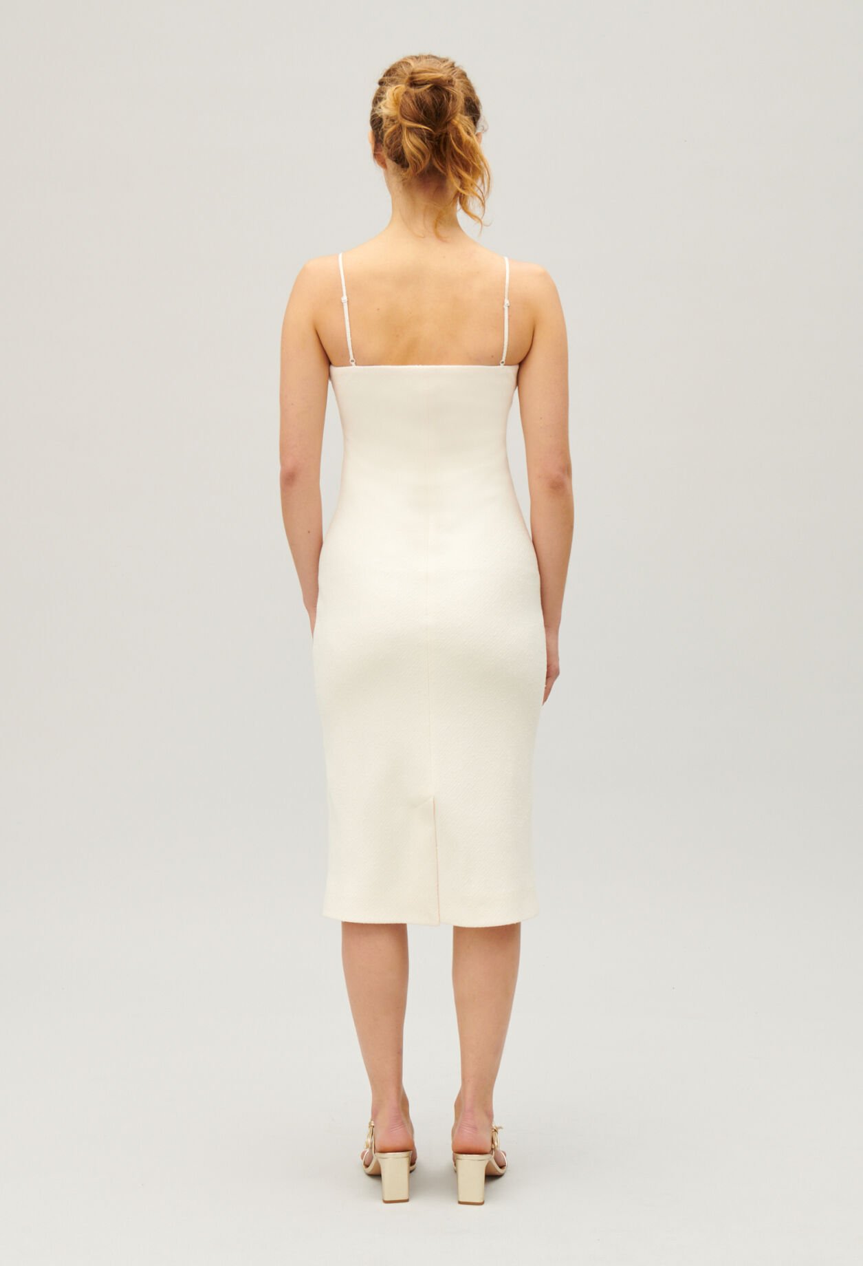 Vestido de tubo corto crudo