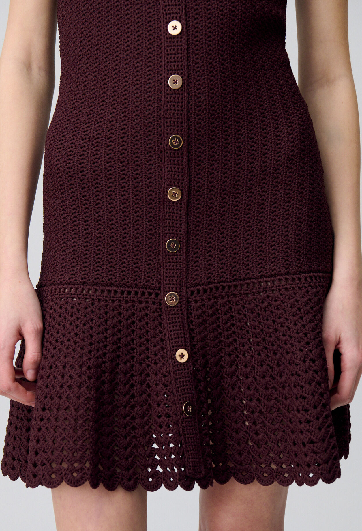 Vestido corto de crochet
