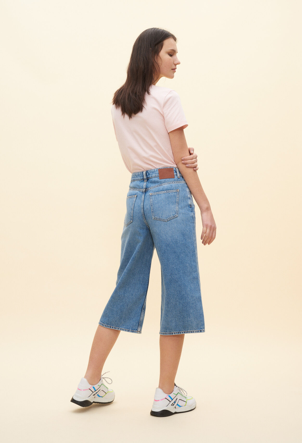 Bermudas vaqueras acampanadas