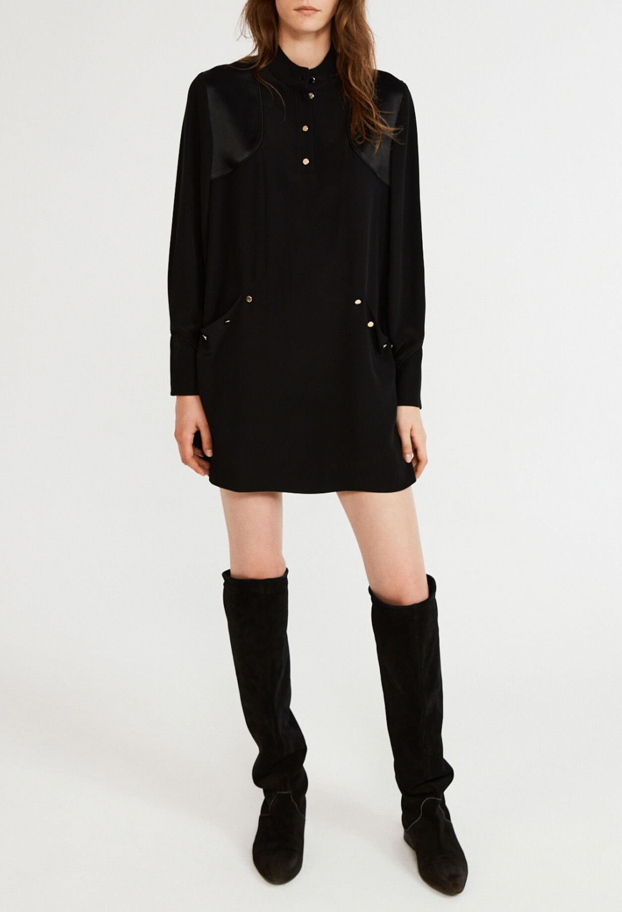 Vestido corto de manga larga