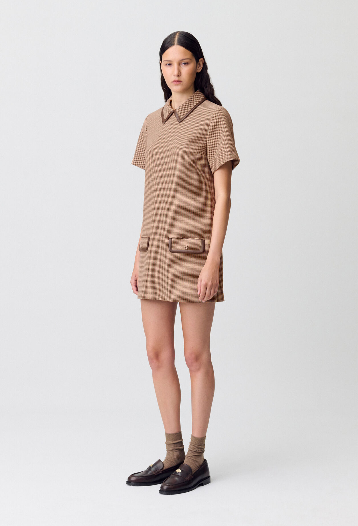 Vestido recto con cuero