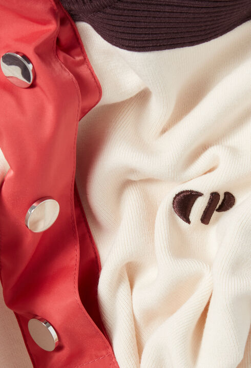 Sudadera Minimum con cuello alto