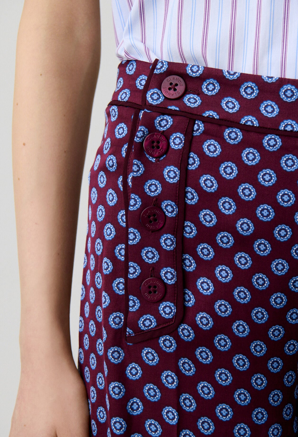 Pantal&oacute;n marinero satinado
