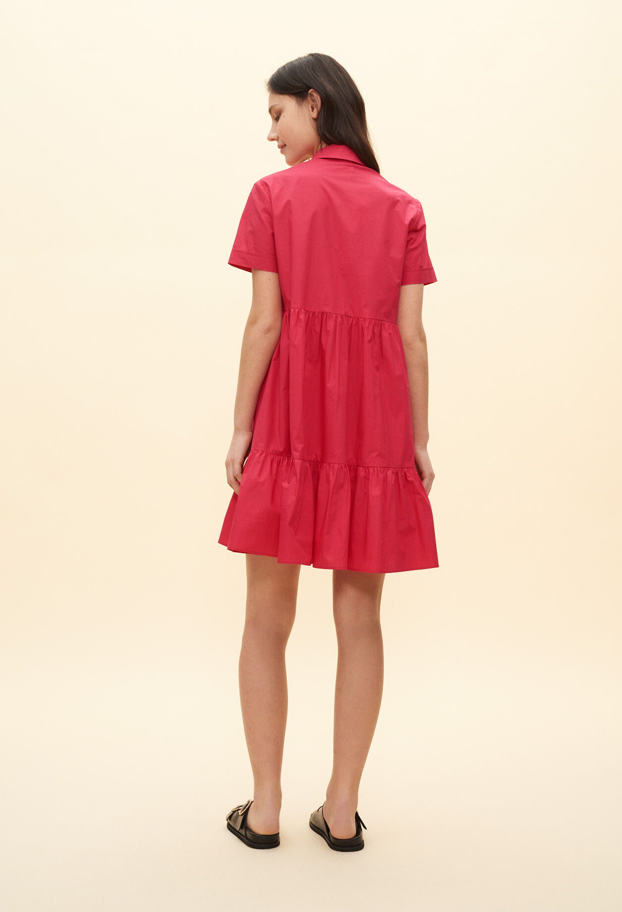 Vestido tipo polo acampanado