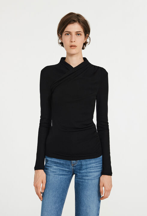 Top con cuello cruzado