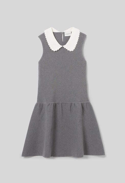 Vestido corto de línea evasé