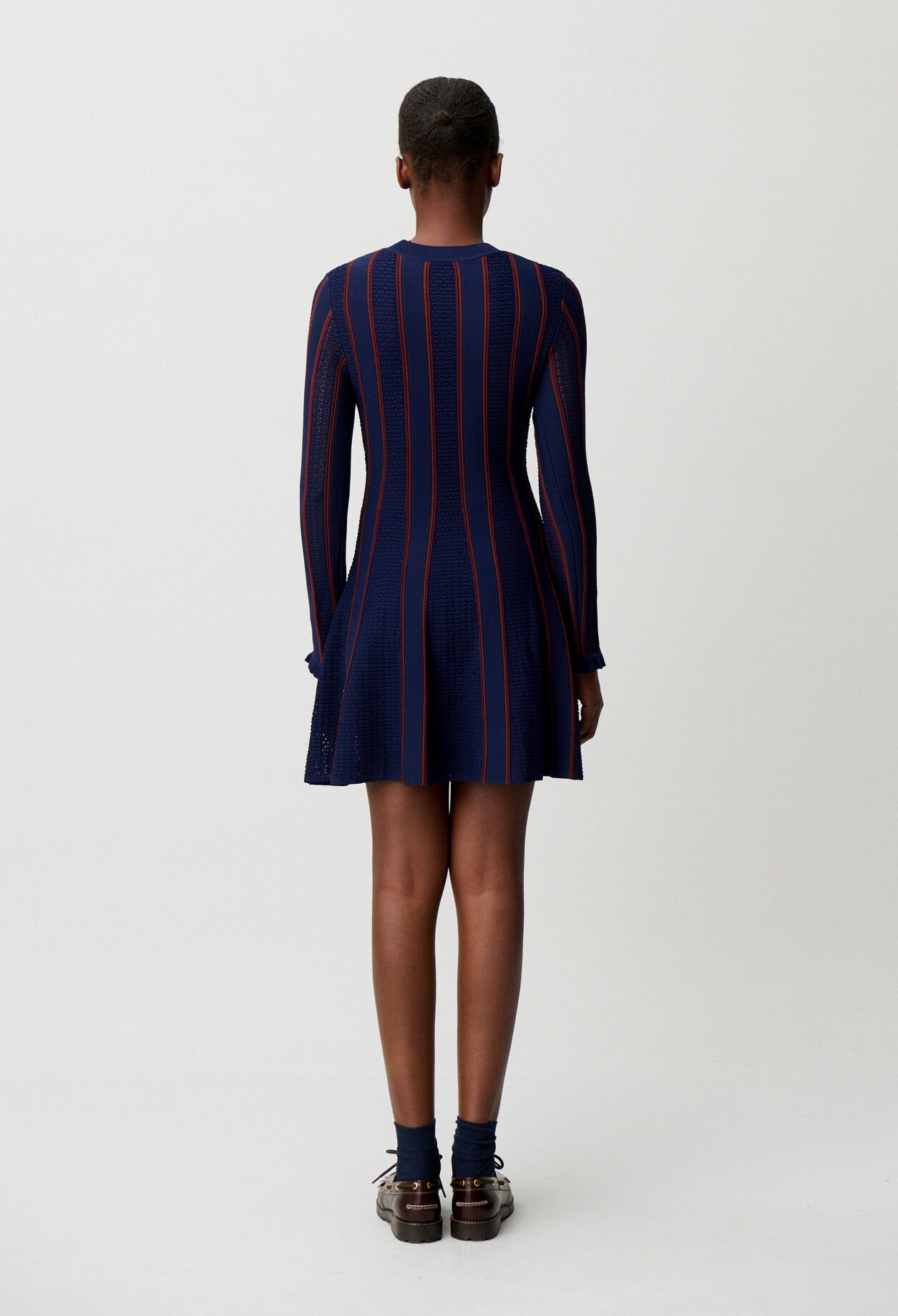 Vestido corto de punto skater