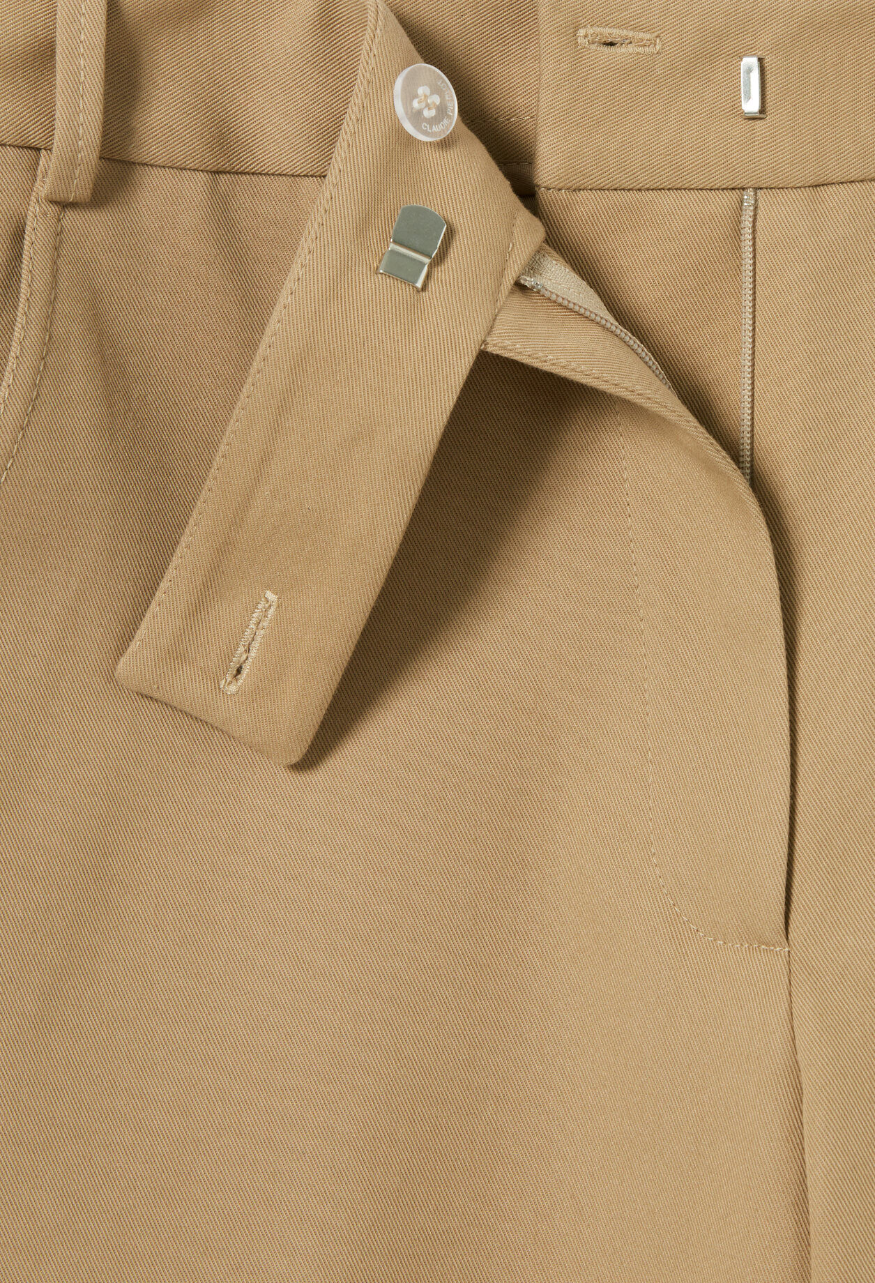 Pantalón cargo
