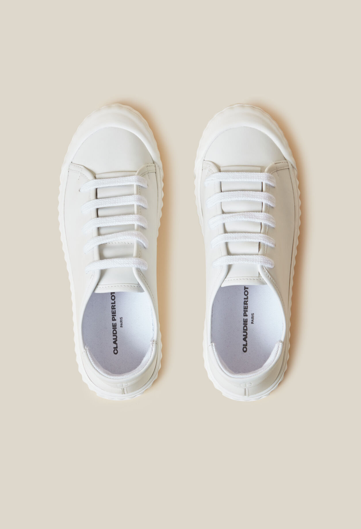 Zapatillas de cuero blancas