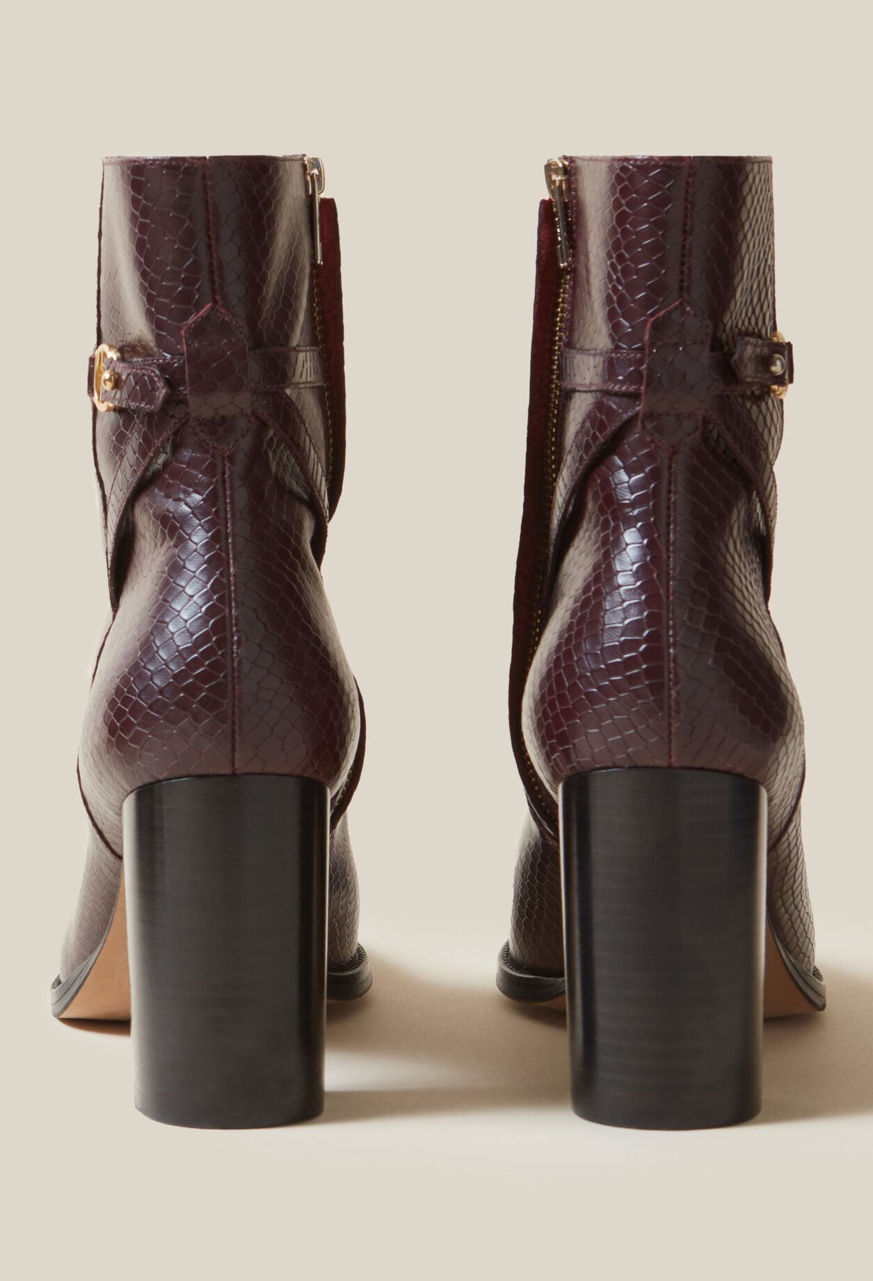 Botines efecto serpiente charol