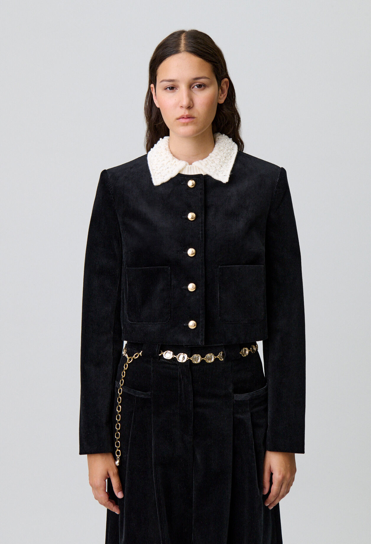 Chaqueta corta de terciopelo