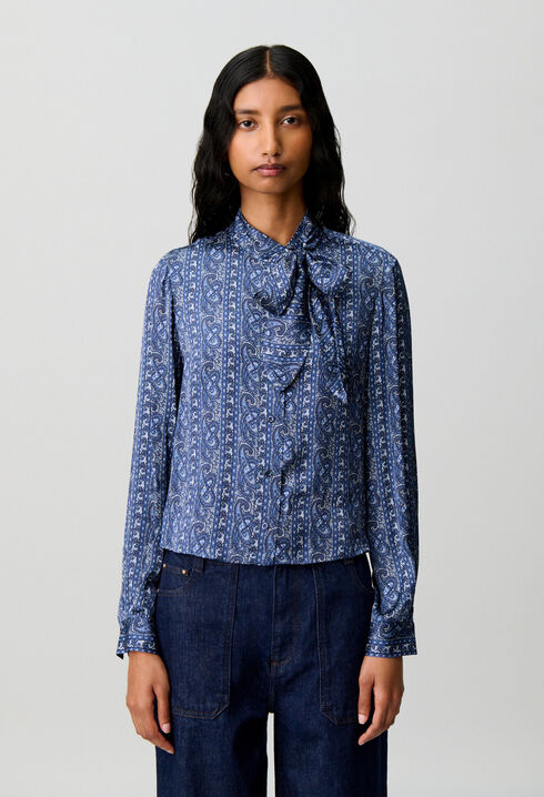 Camisa estampada con lazo