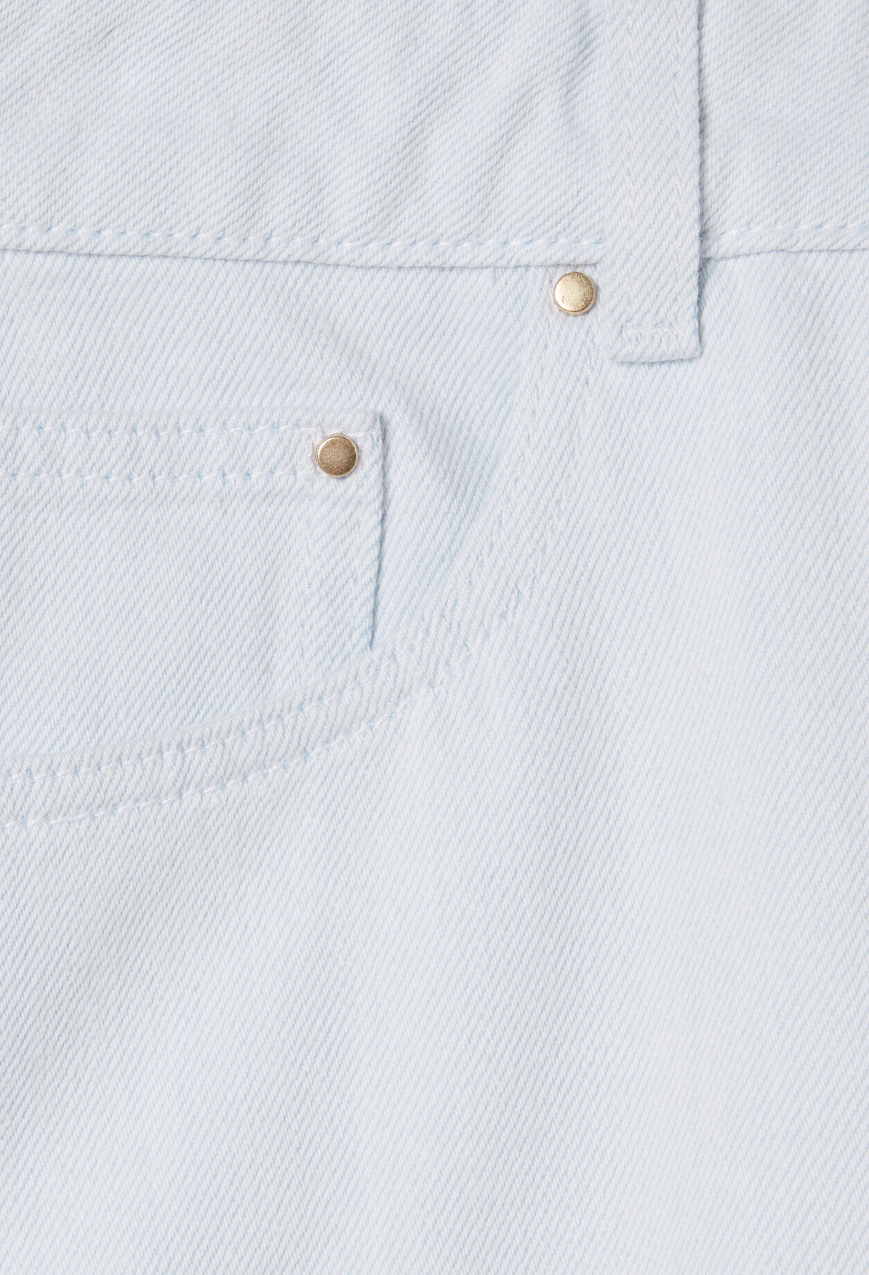 Falda corta de denim con pliegues