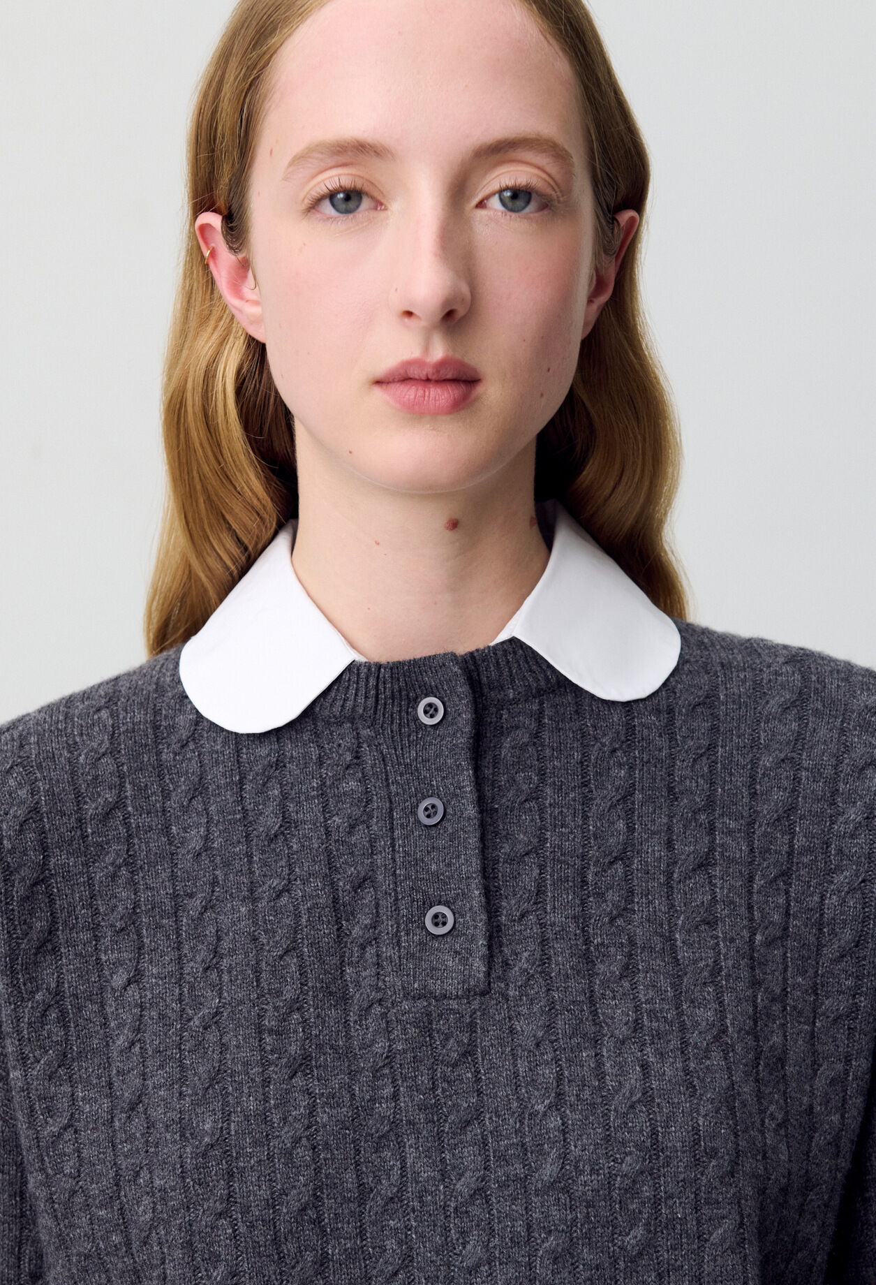 Jersey con cuello bebé.