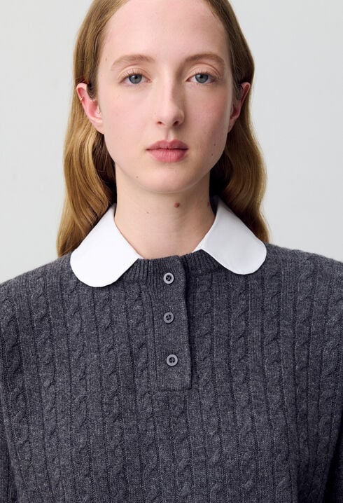 Jersey con cuello bebé.