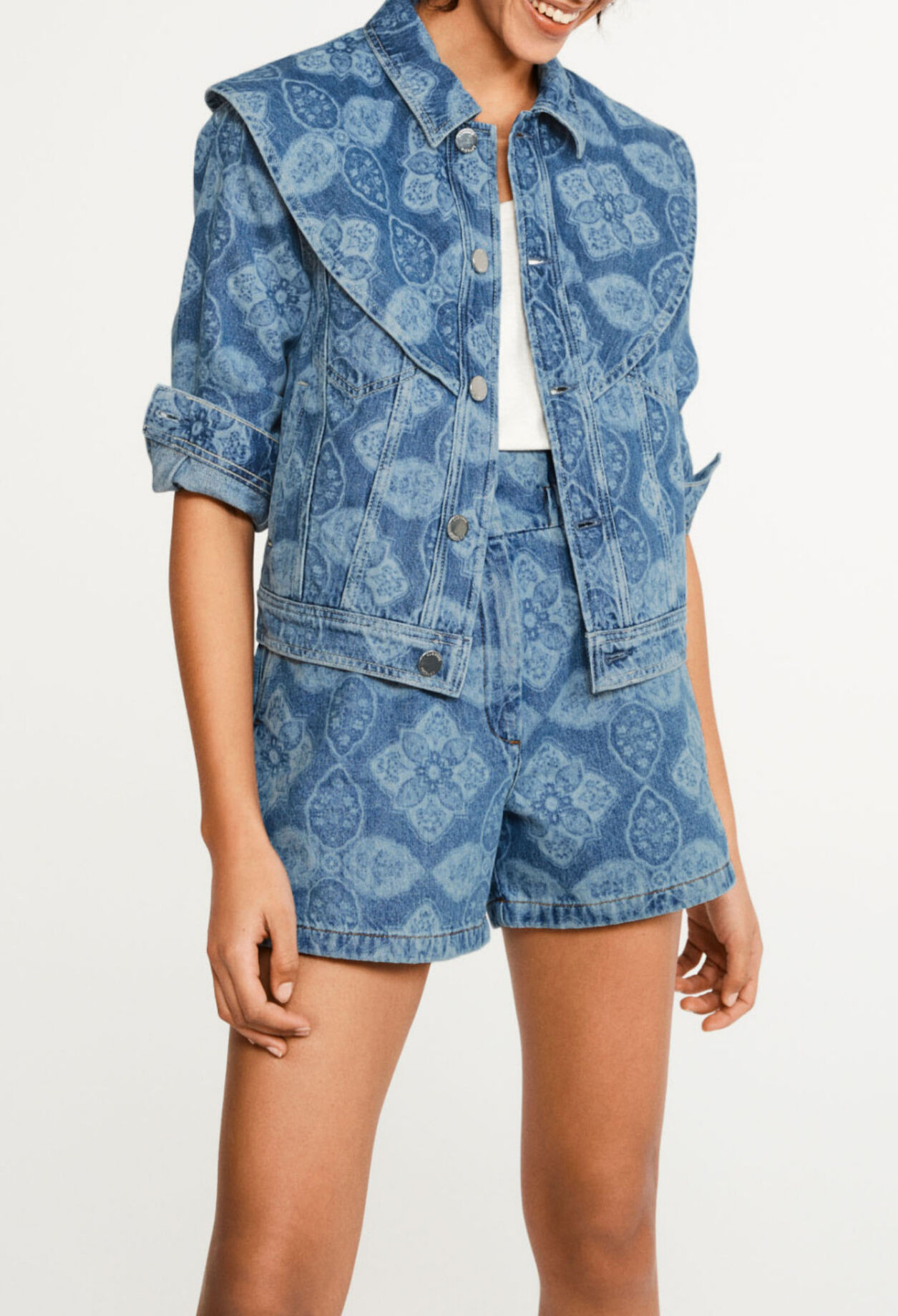 Chaqueta vaquera estampada