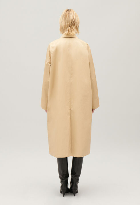 Abrigo reversible beige de largo medio