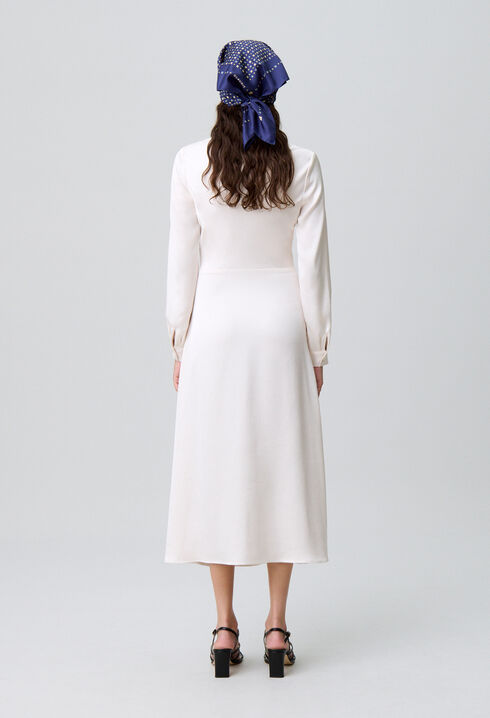 Vestido largo satinado fluido