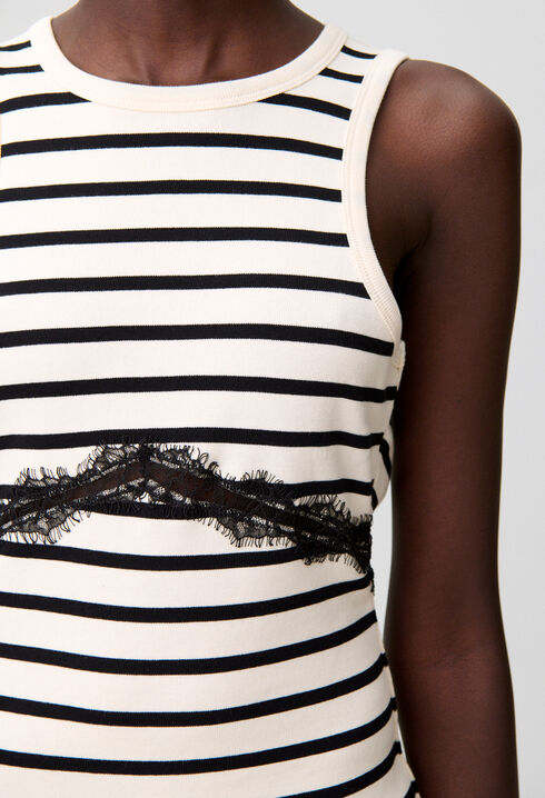 Camiseta marinera con encaje