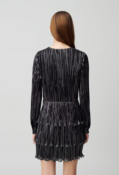 Vestido plateado corto de volantes