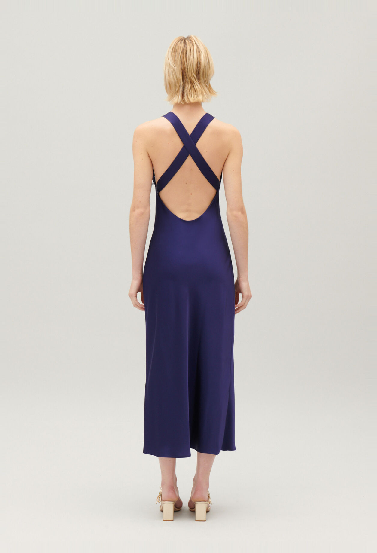 Vestido largo de raso