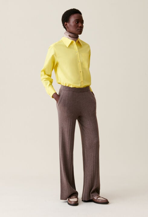 Pantalón de punto acampanado