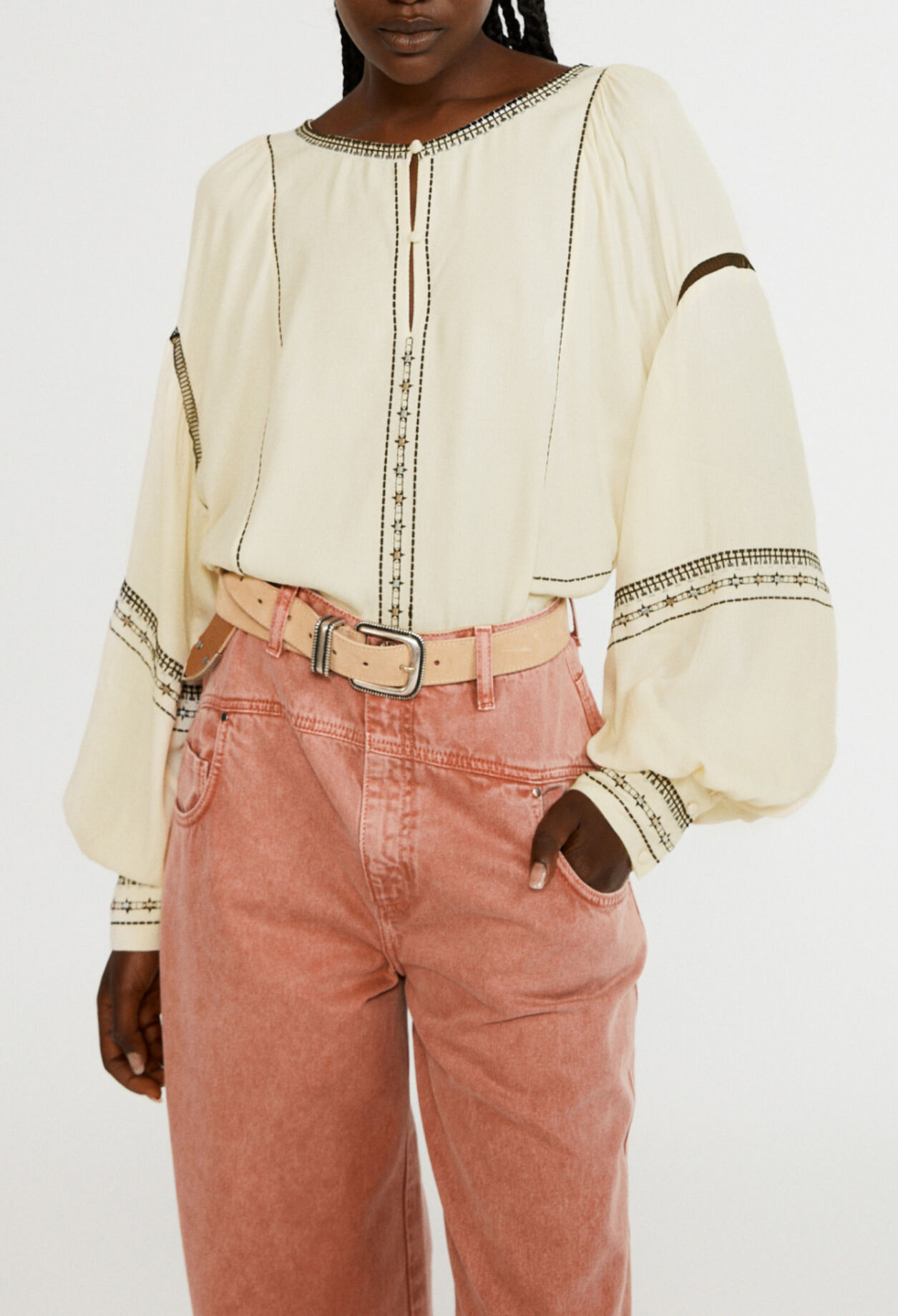 Blusa fluida acampanada