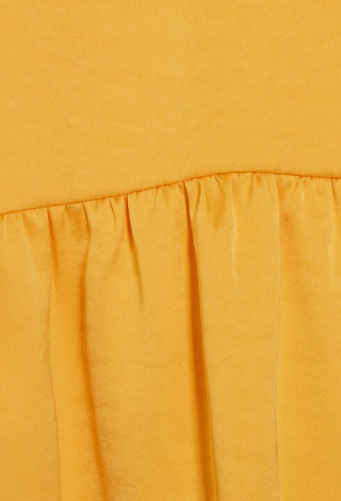 Vestido midi de raso amarillo