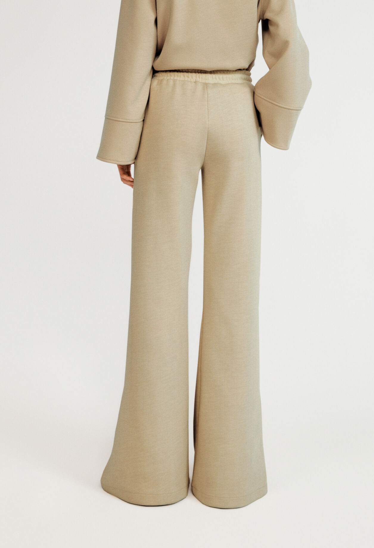 Pantalones acampanados