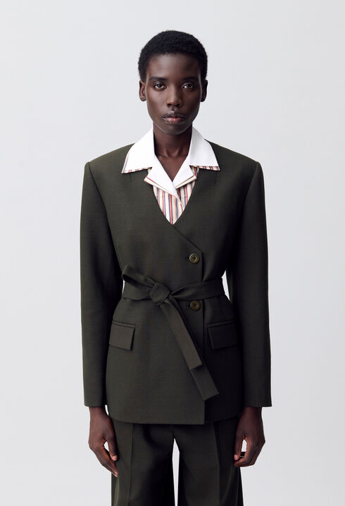 Americana de traje