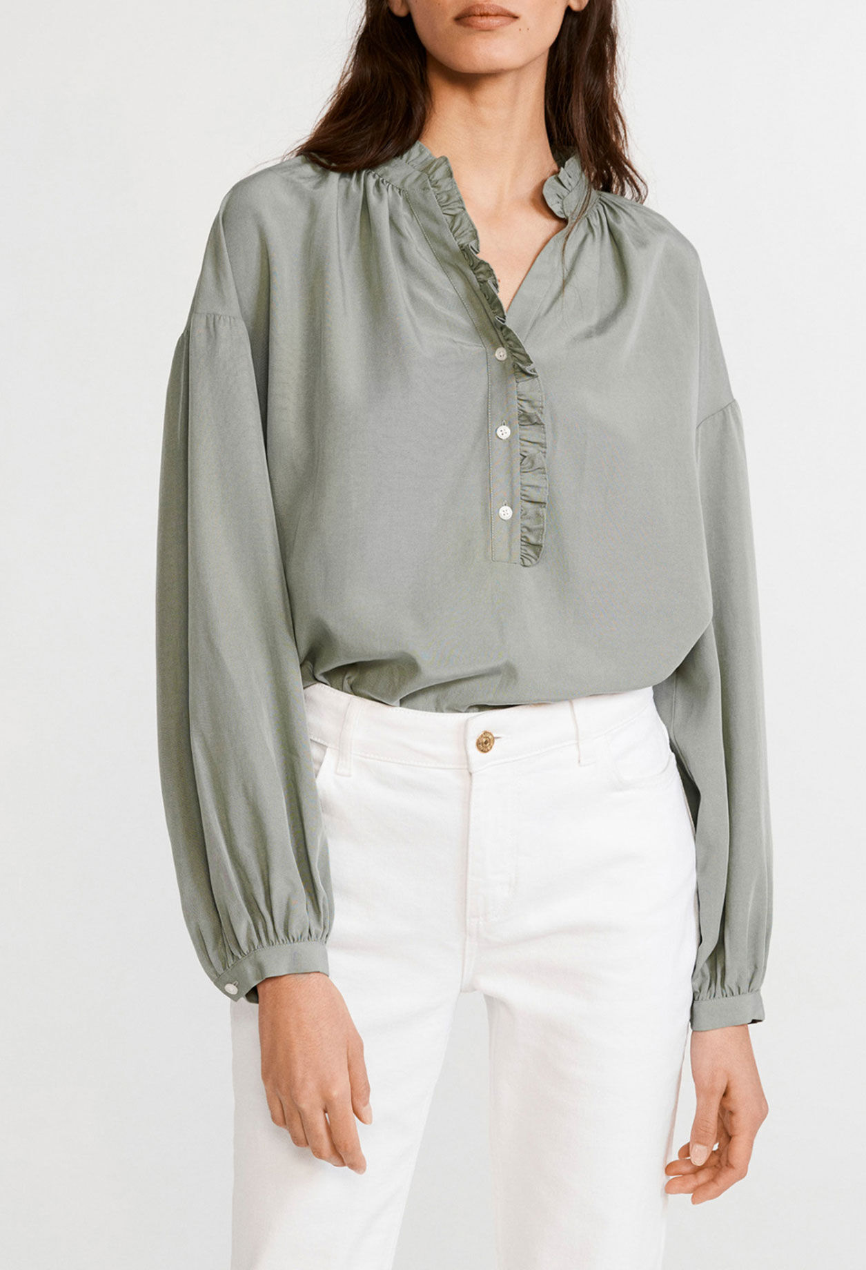 Blusa de corte acampanado