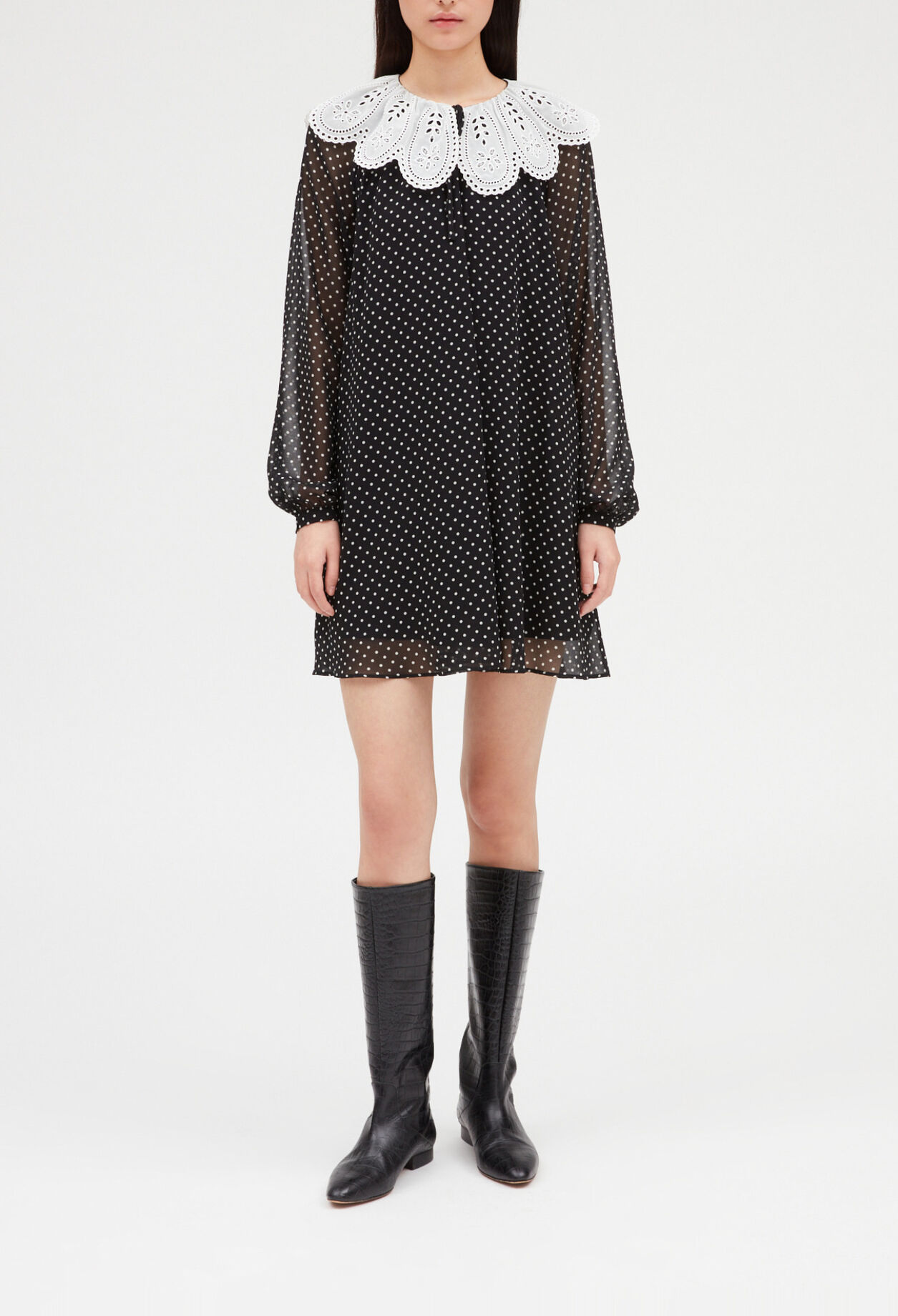 Vestido corto Rifi cuello ancho