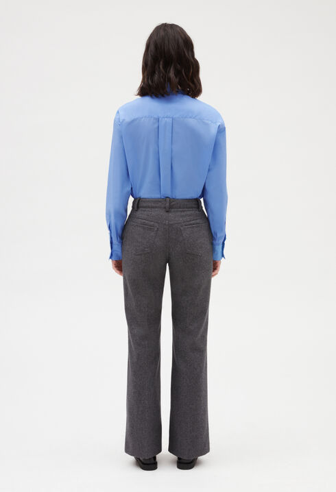 Pantalón acampanado gris jaspeado
