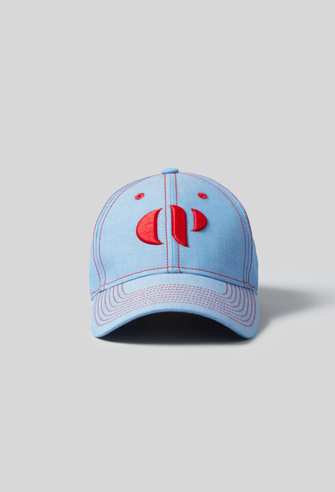 Gorra con monograma CP