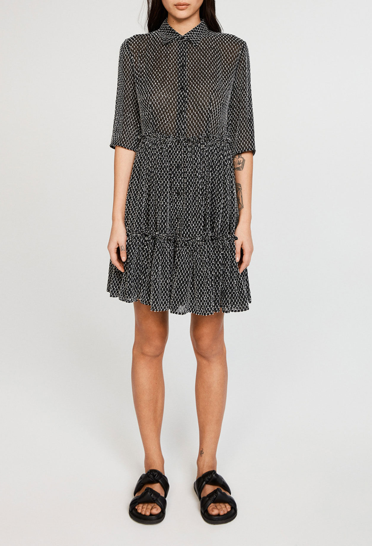 Vestido camisero con volantes