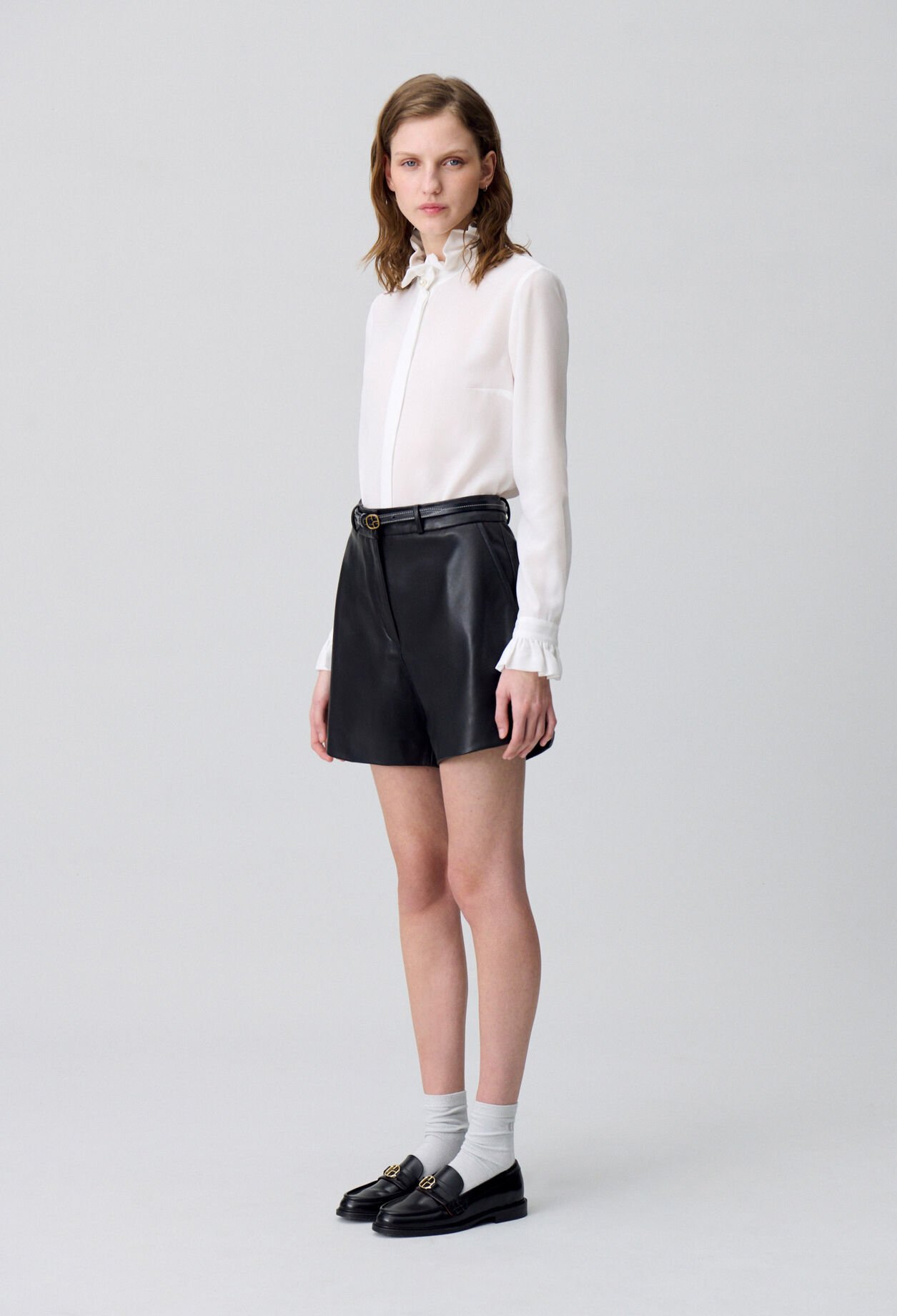 Camisa fluida cuello victoriano