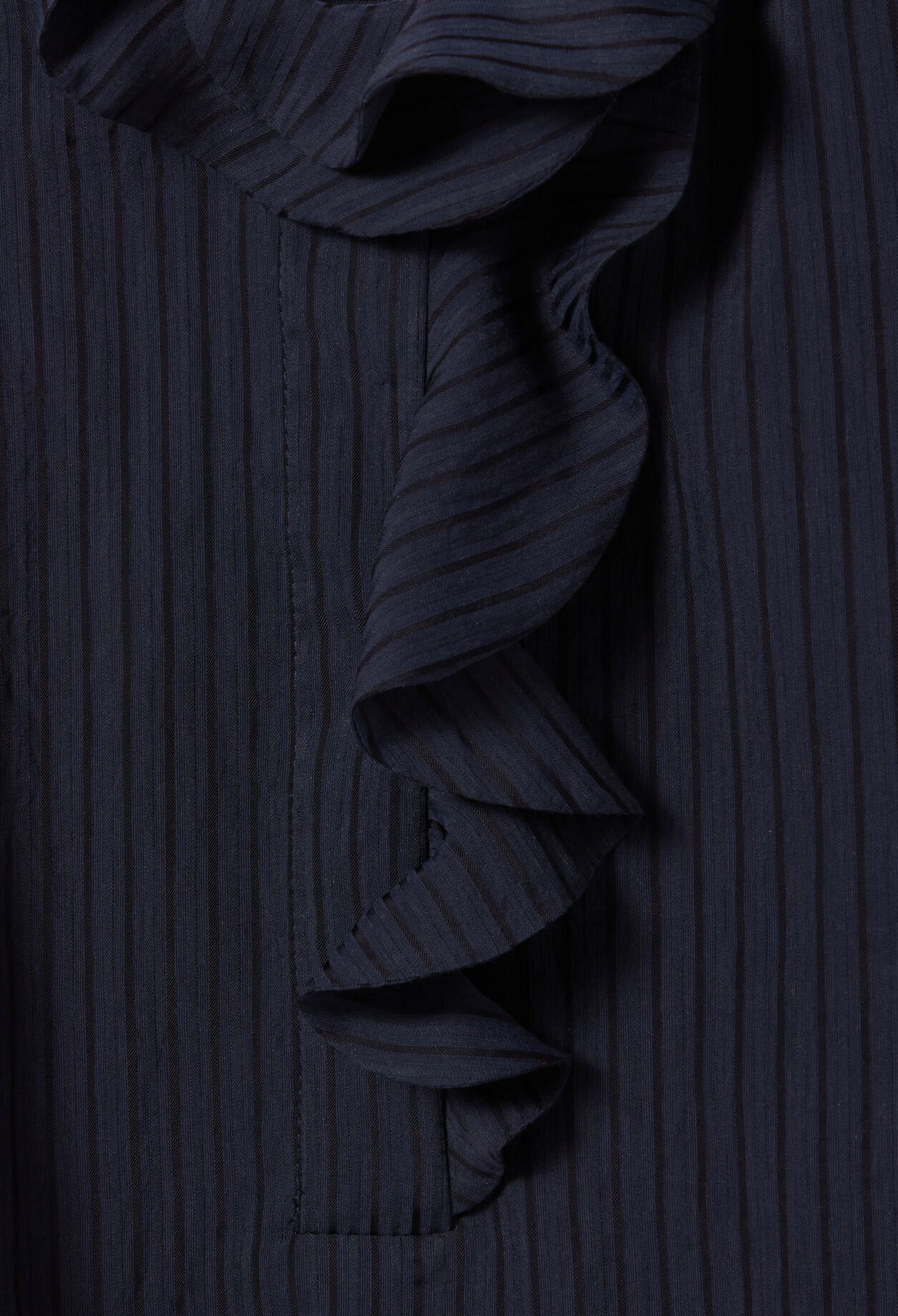 Blusa de rayas volantes azul oscuro