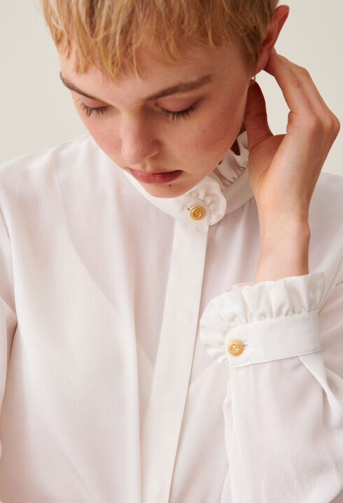 Camisa fluida cuello victoriano