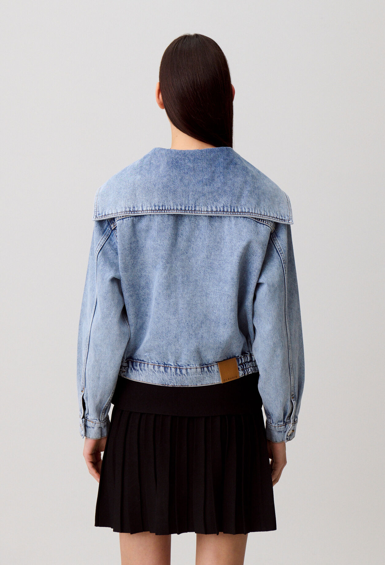 Chaqueta denim pespuntes contraste