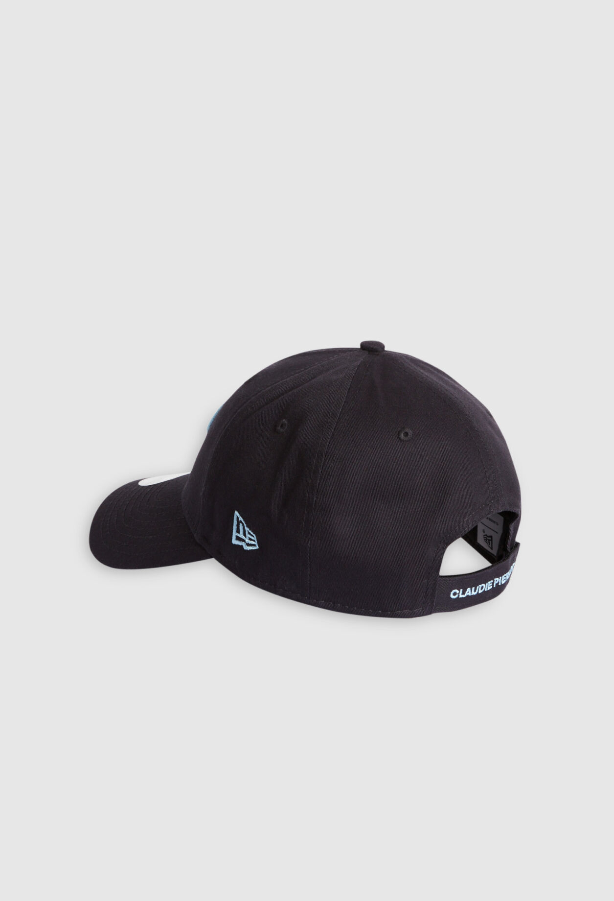 Gorra azul marino con logo CP