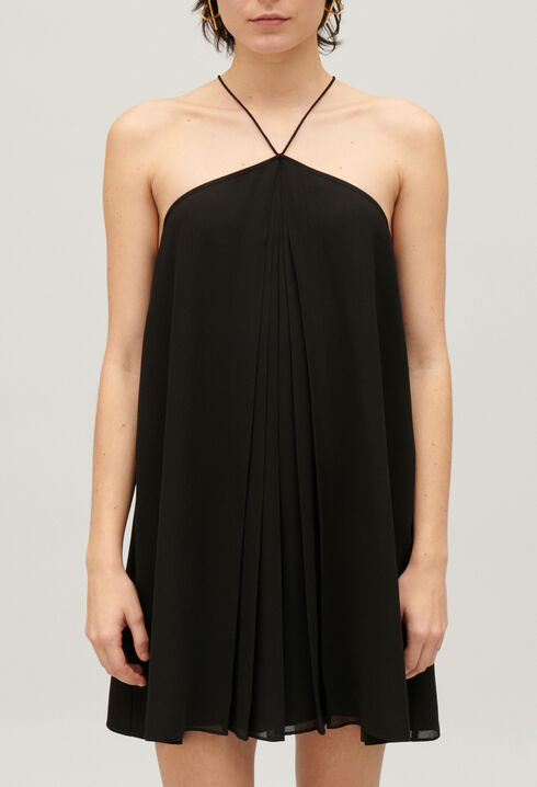 Vestido corto plisado negro