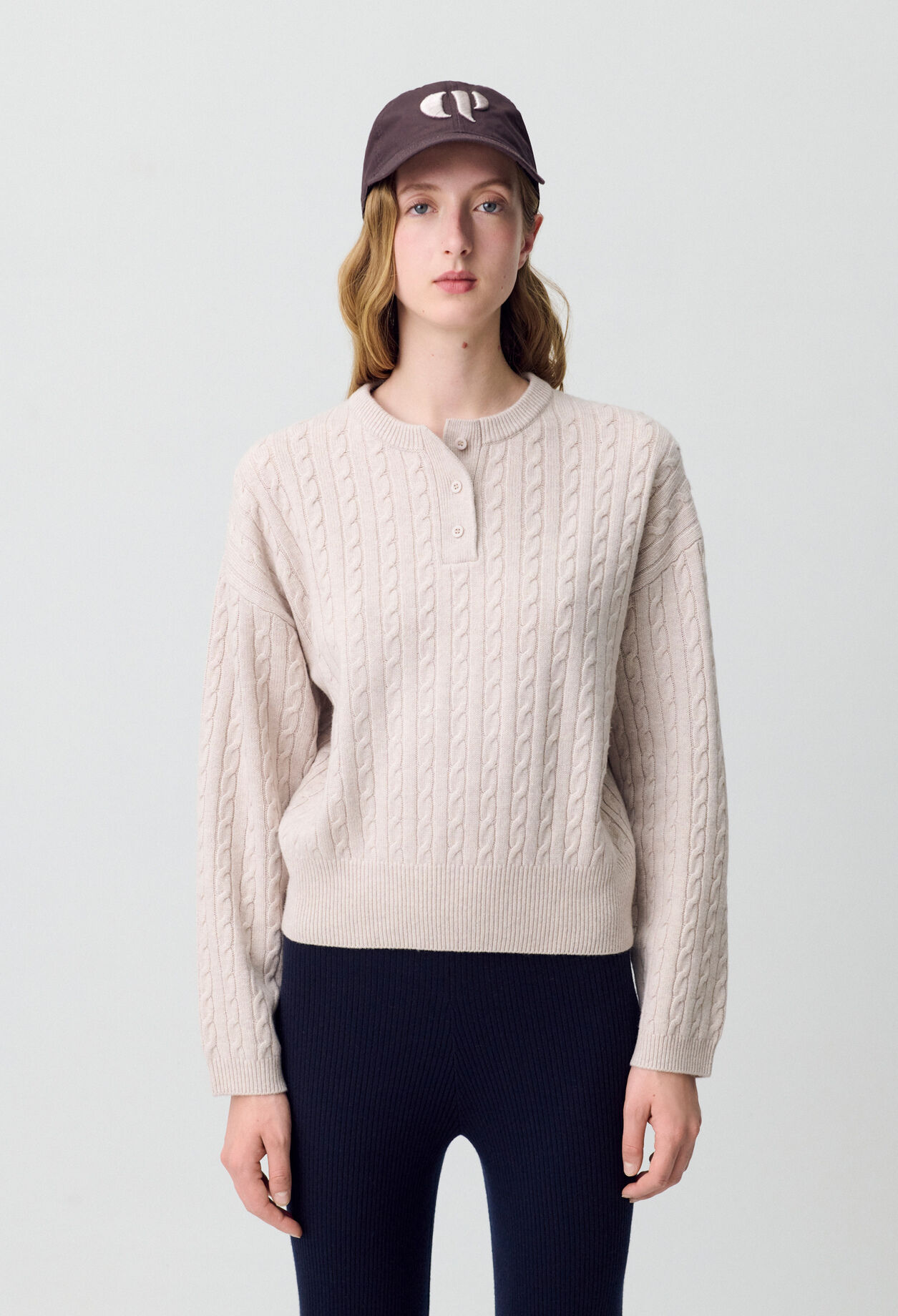 Jersey con cuello bebé.