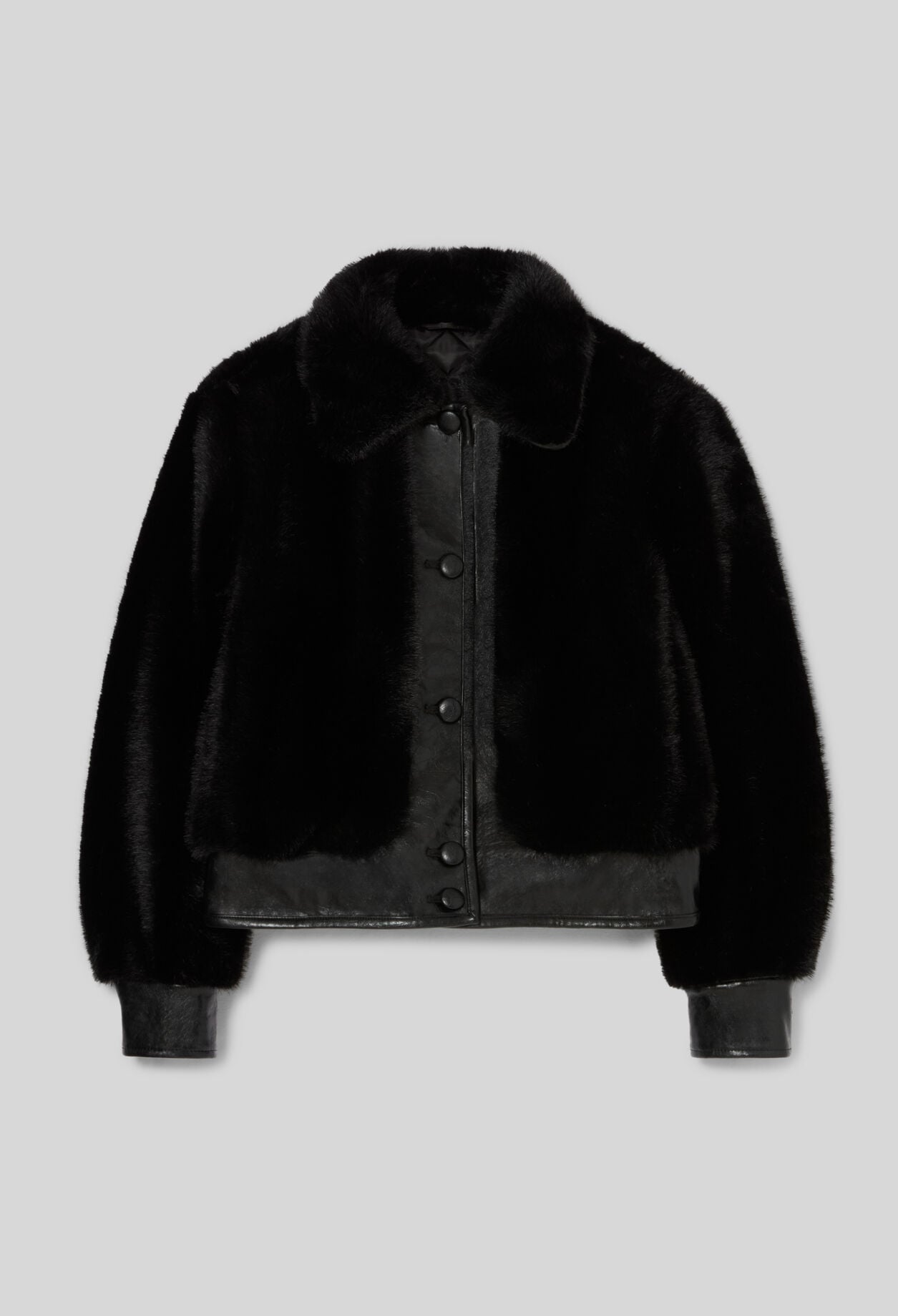 Chaqueta corta de pelo sint&eacute;tico
