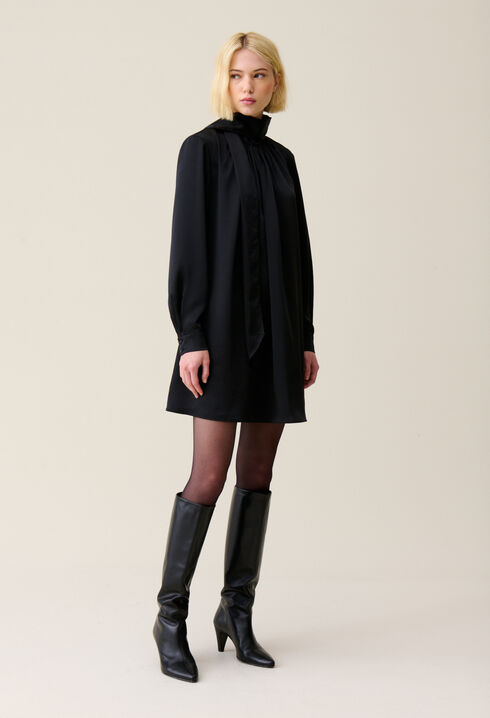 Vestido fluido cuello lazo negro