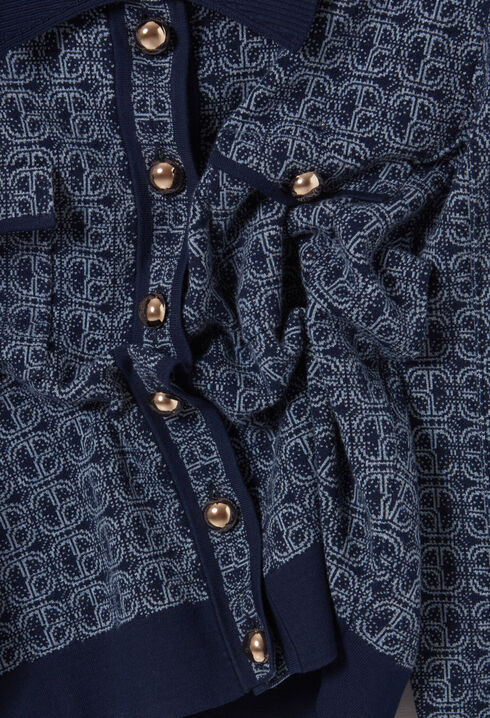 Cárdigan monograma CP cuello camisa