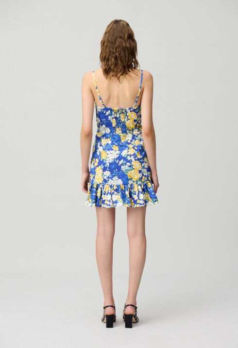 Vestido corto con volantes