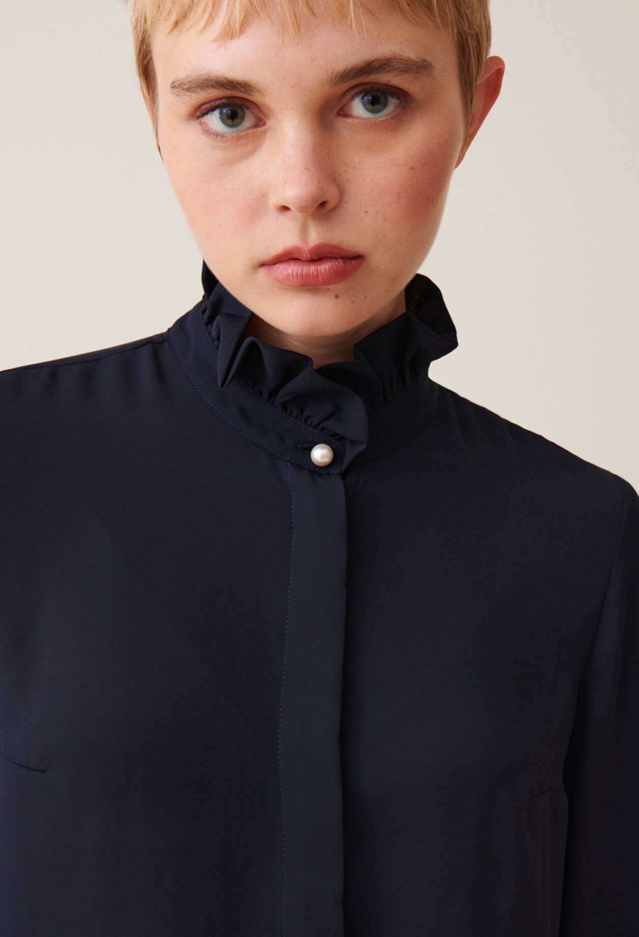 Camisa cuello victoriano hot sale