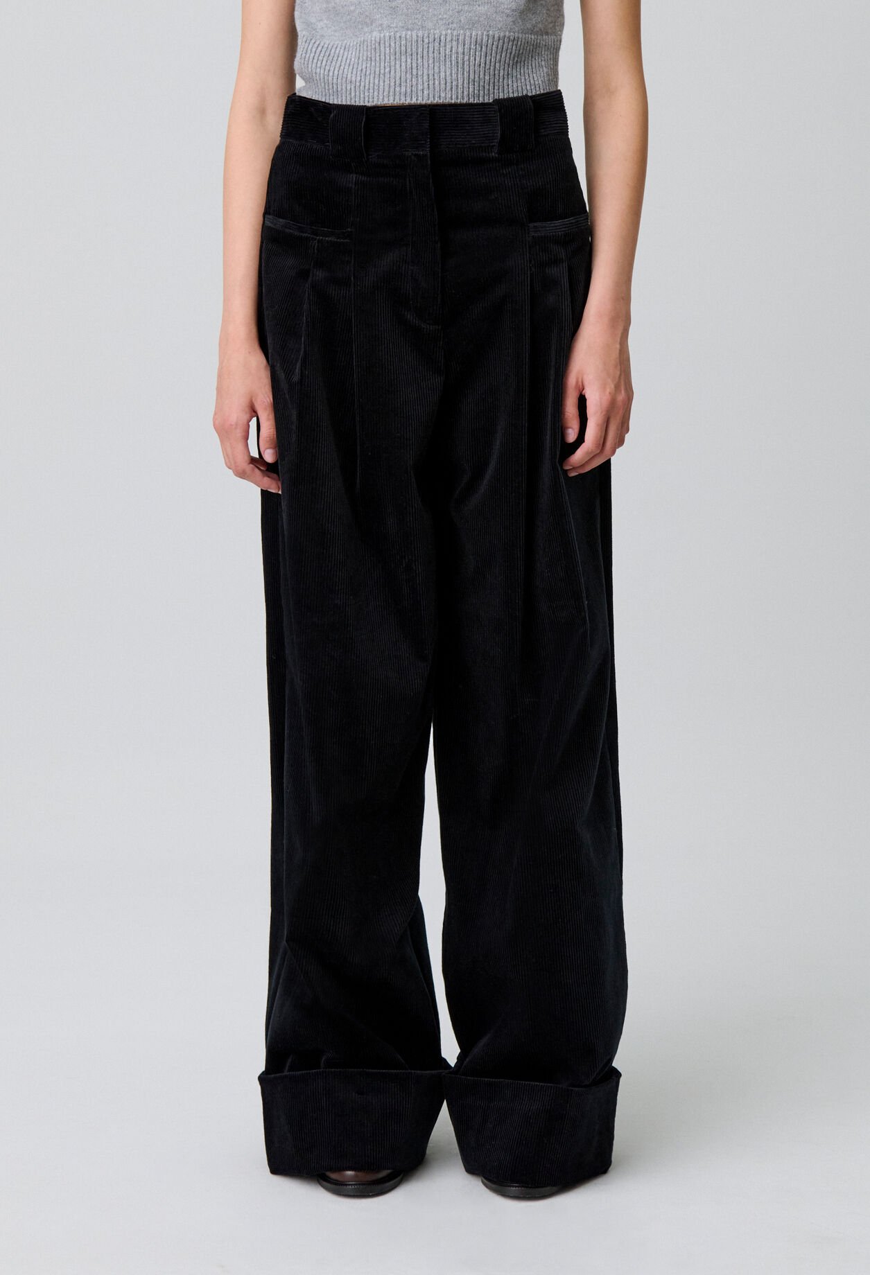 Pantalón amplio de terciopelo